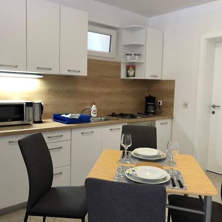 Guest House Stipe Brela Bagian luar foto