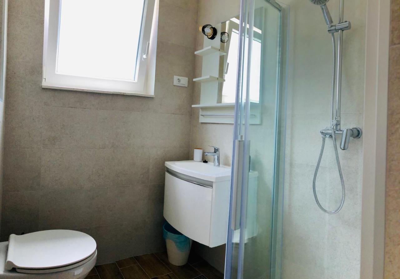 Guest House Stipe Brela Bagian luar foto