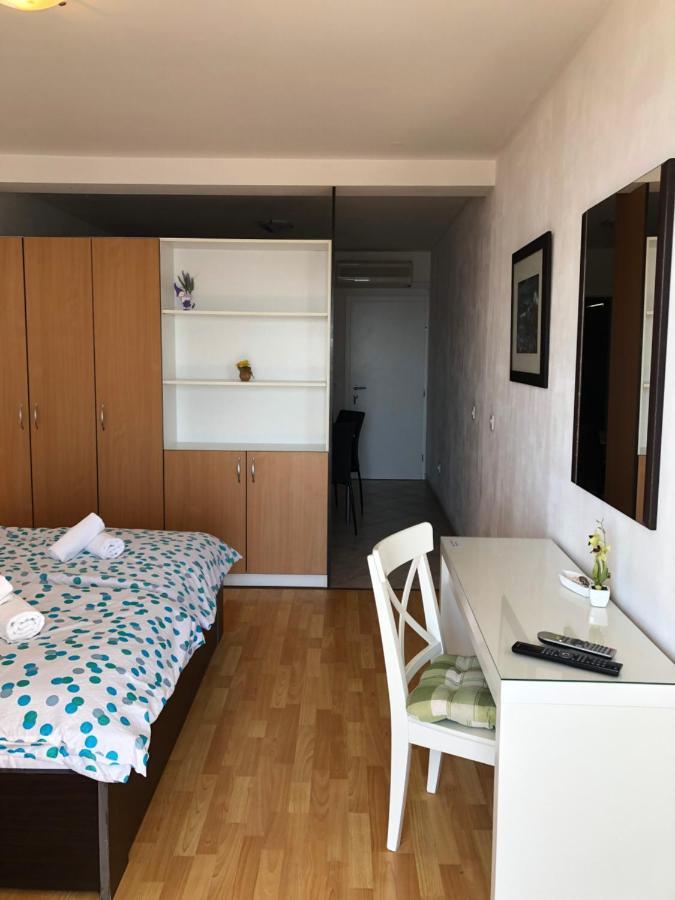 Guest House Stipe Brela Bagian luar foto